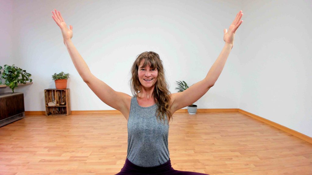 Christine Haas Sukhasana Yoga Schneidersitz