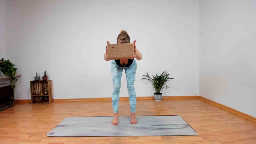 Yoga Übungen mit Yogablock