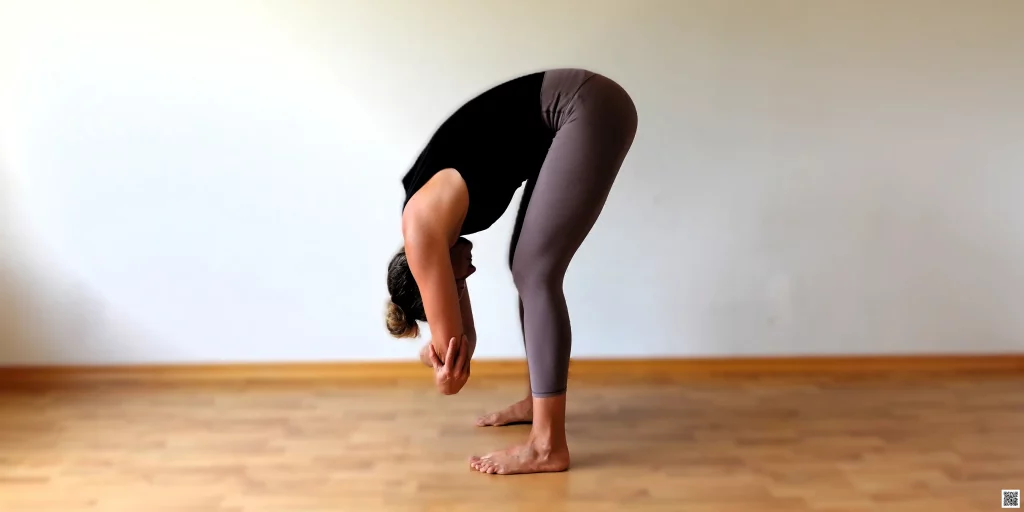 Hängende Vorbeuge - Yin Yoga